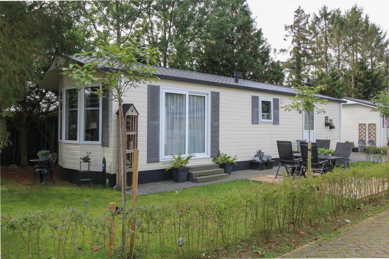 Sfeervol Chalet Op De Veluwe Putten Exterior photo
