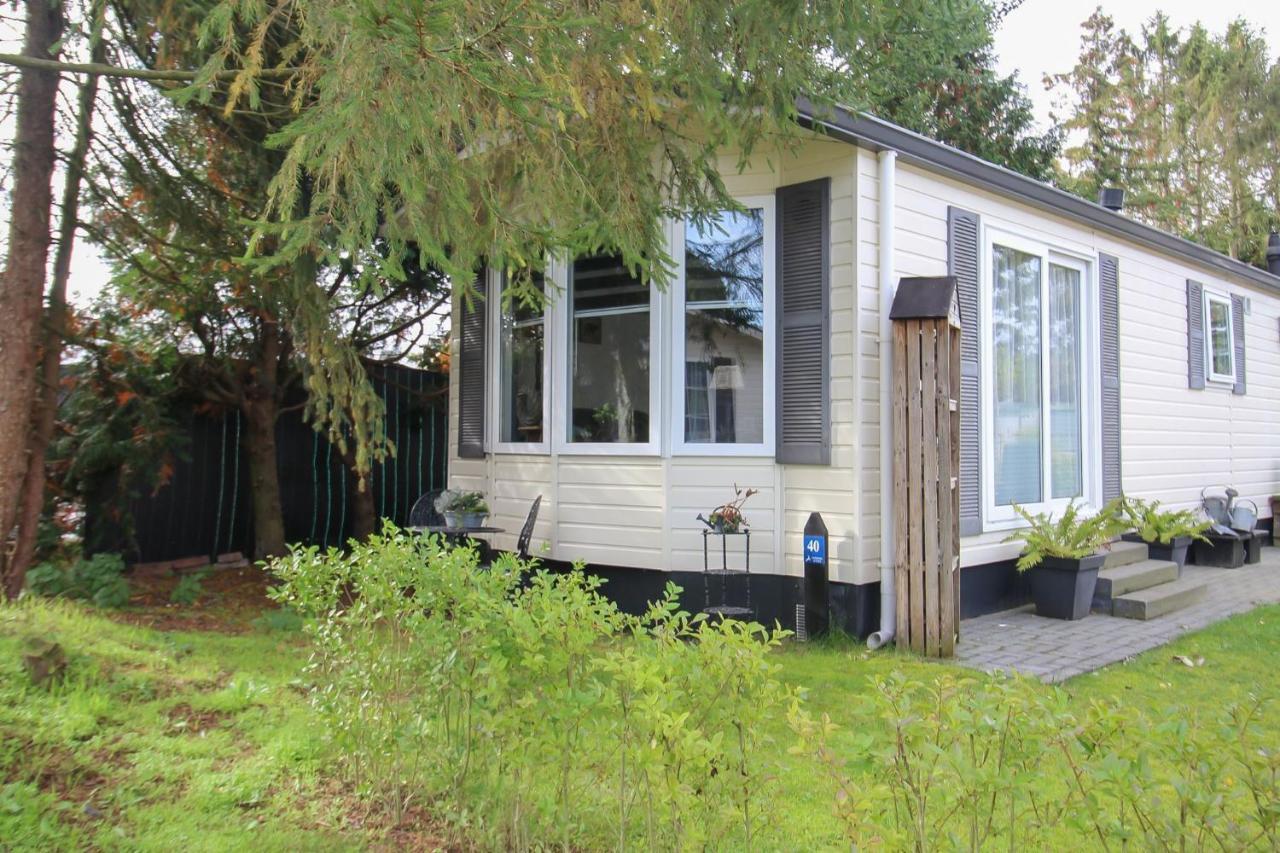 Sfeervol Chalet Op De Veluwe Putten Exterior photo